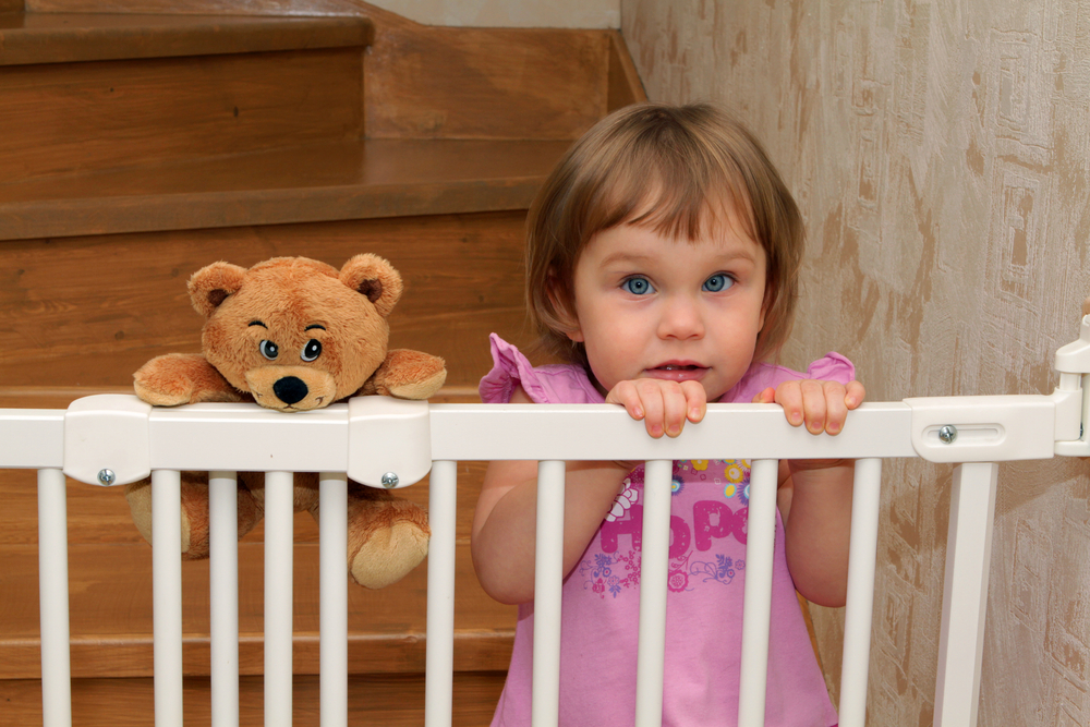Seguridad en Bebés y Primera Infancia - Seguridad - Puertas de