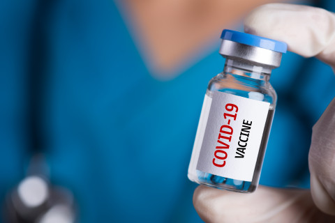 Vacuna frente a COVID-19 y lactancia materna | EnFamilia
